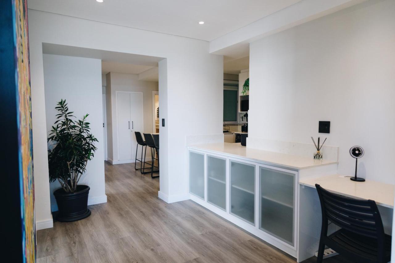 Shoreham 103 Apartment