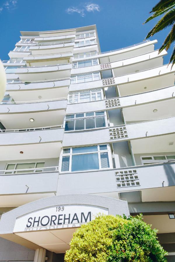 Shoreham 103 *